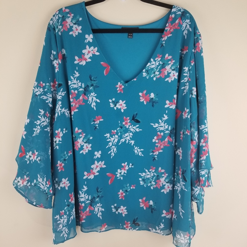 Lane Bryant Floral Bell Sleeve Blue Blouse 26/28